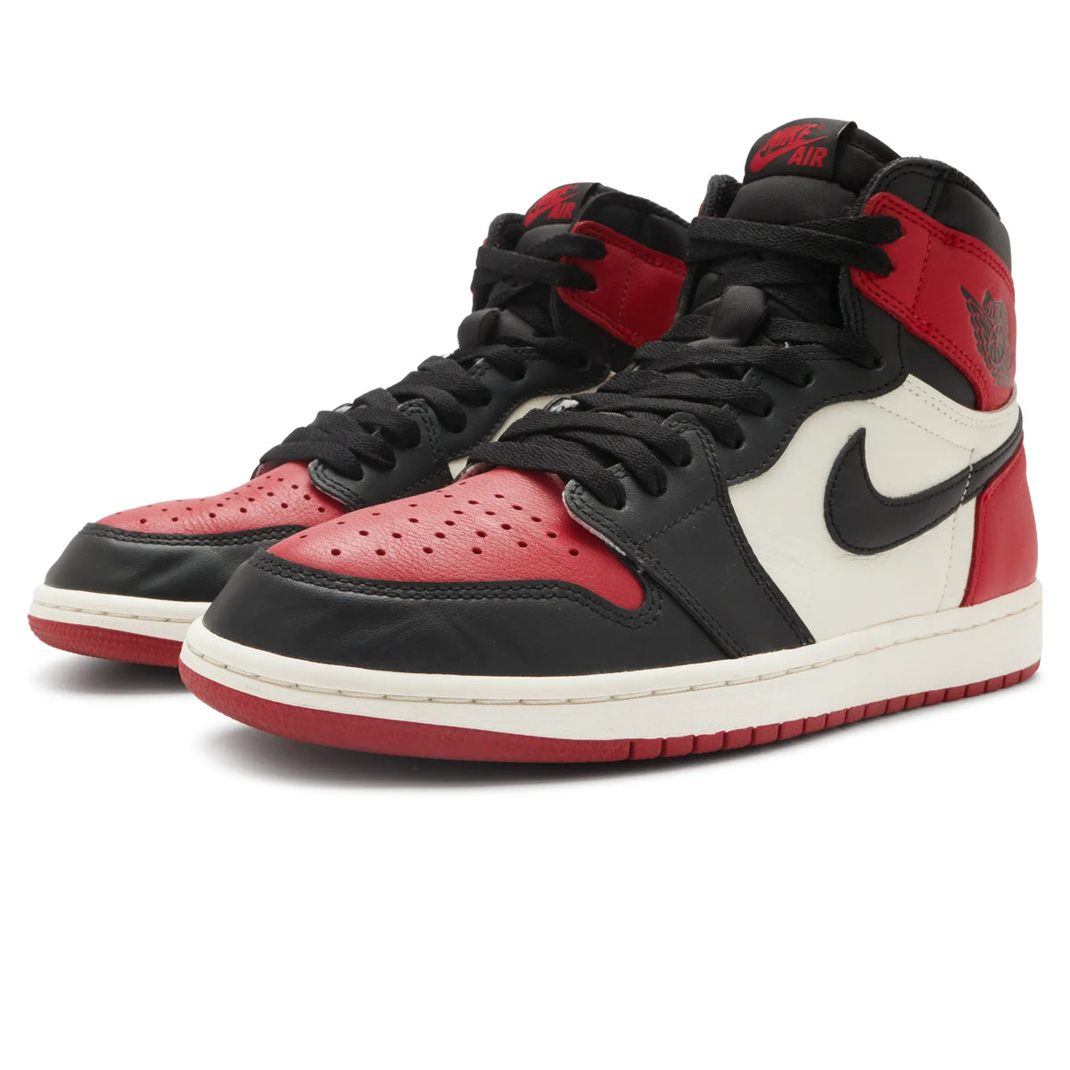 Preloved - Air Jordan 1 Retro High OG Bred Toe Sneakers