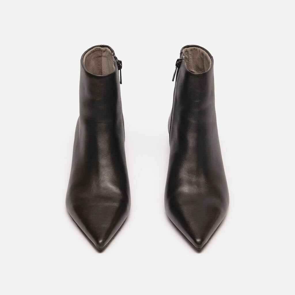 Donald Pliner Black Leather Booties